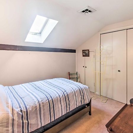 Runningwater Apartment In Lancaster With Deck 外观 照片
