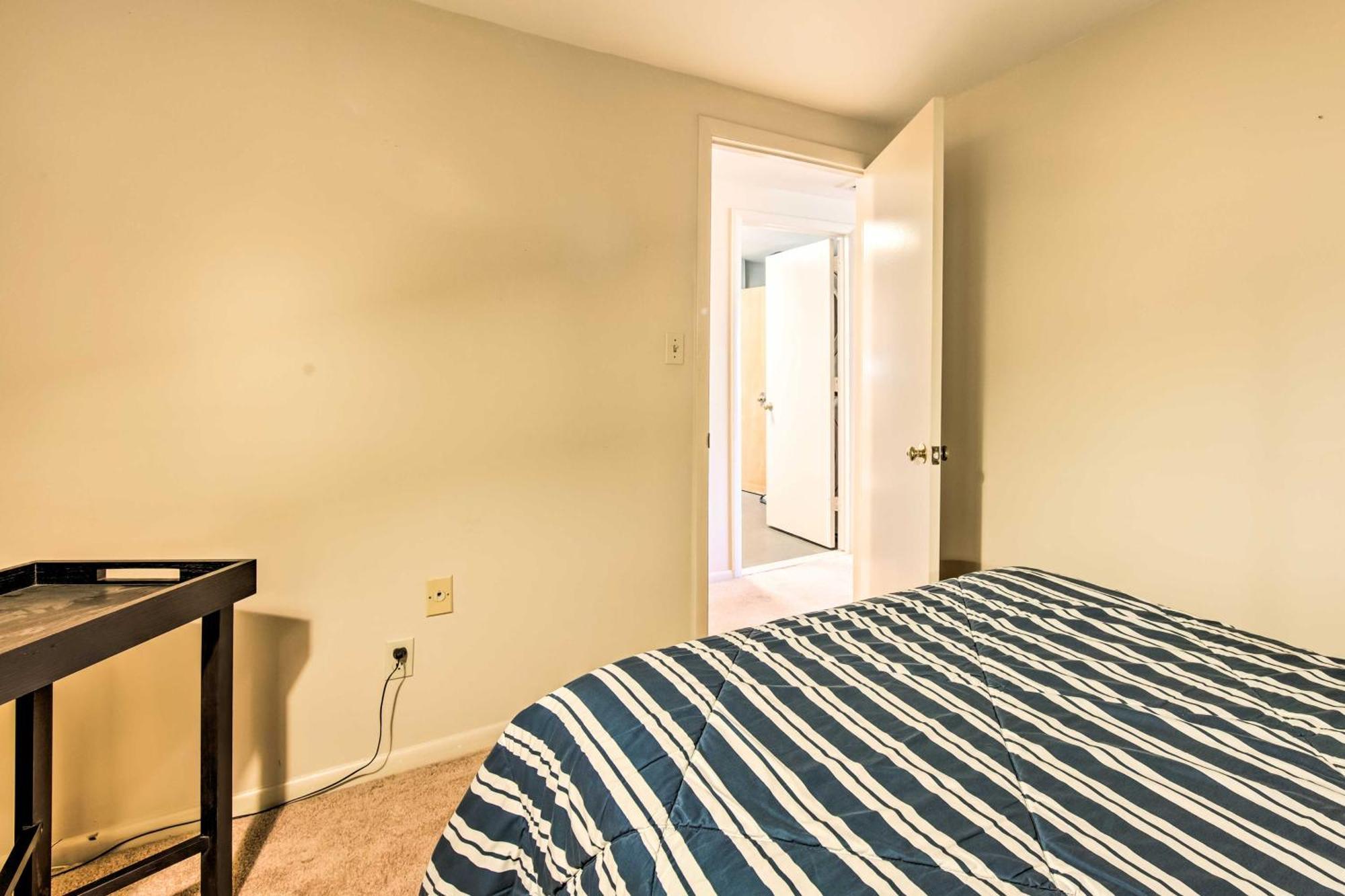 Runningwater Apartment In Lancaster With Deck 外观 照片