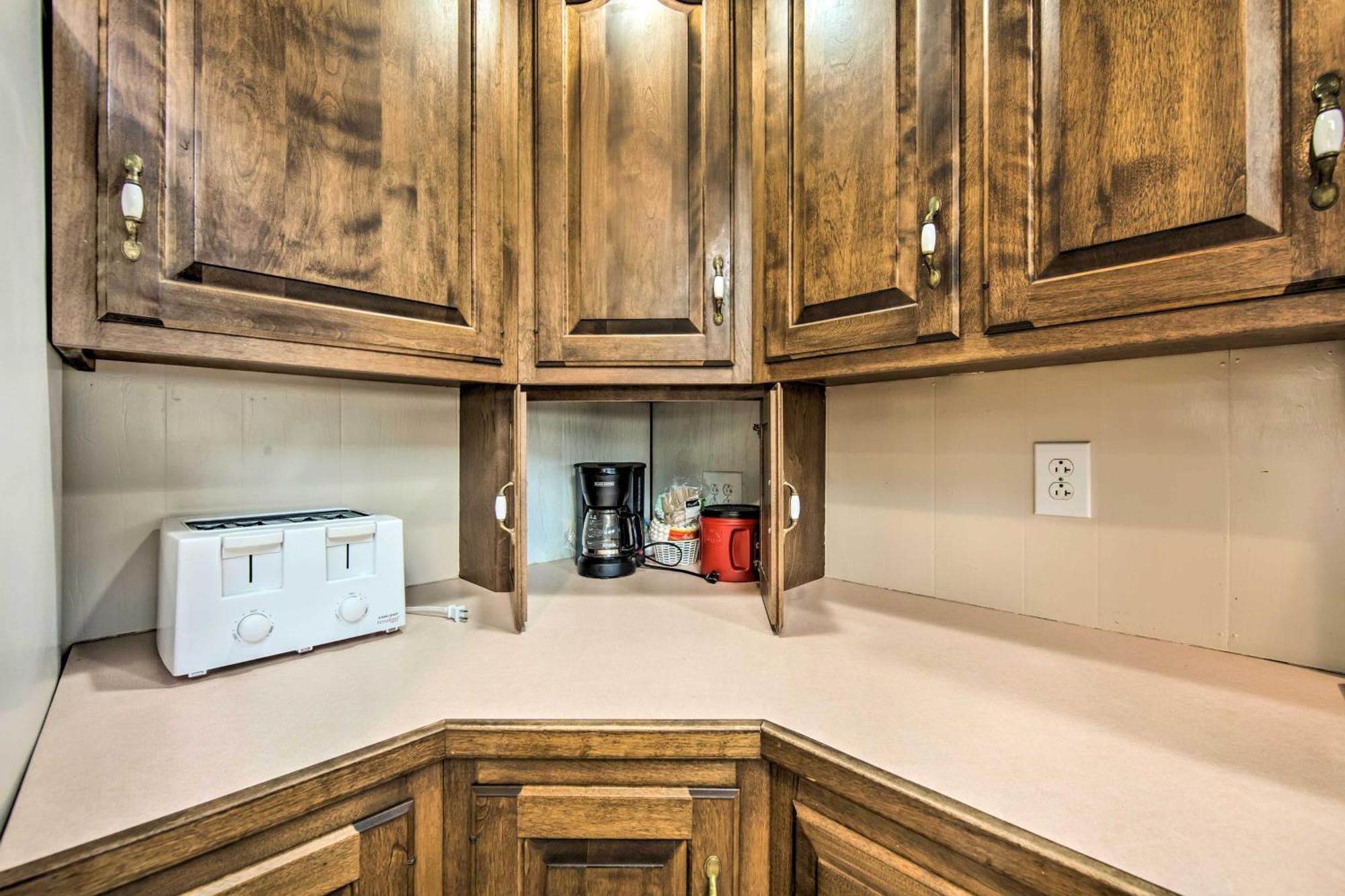 Runningwater Apartment In Lancaster With Deck 外观 照片